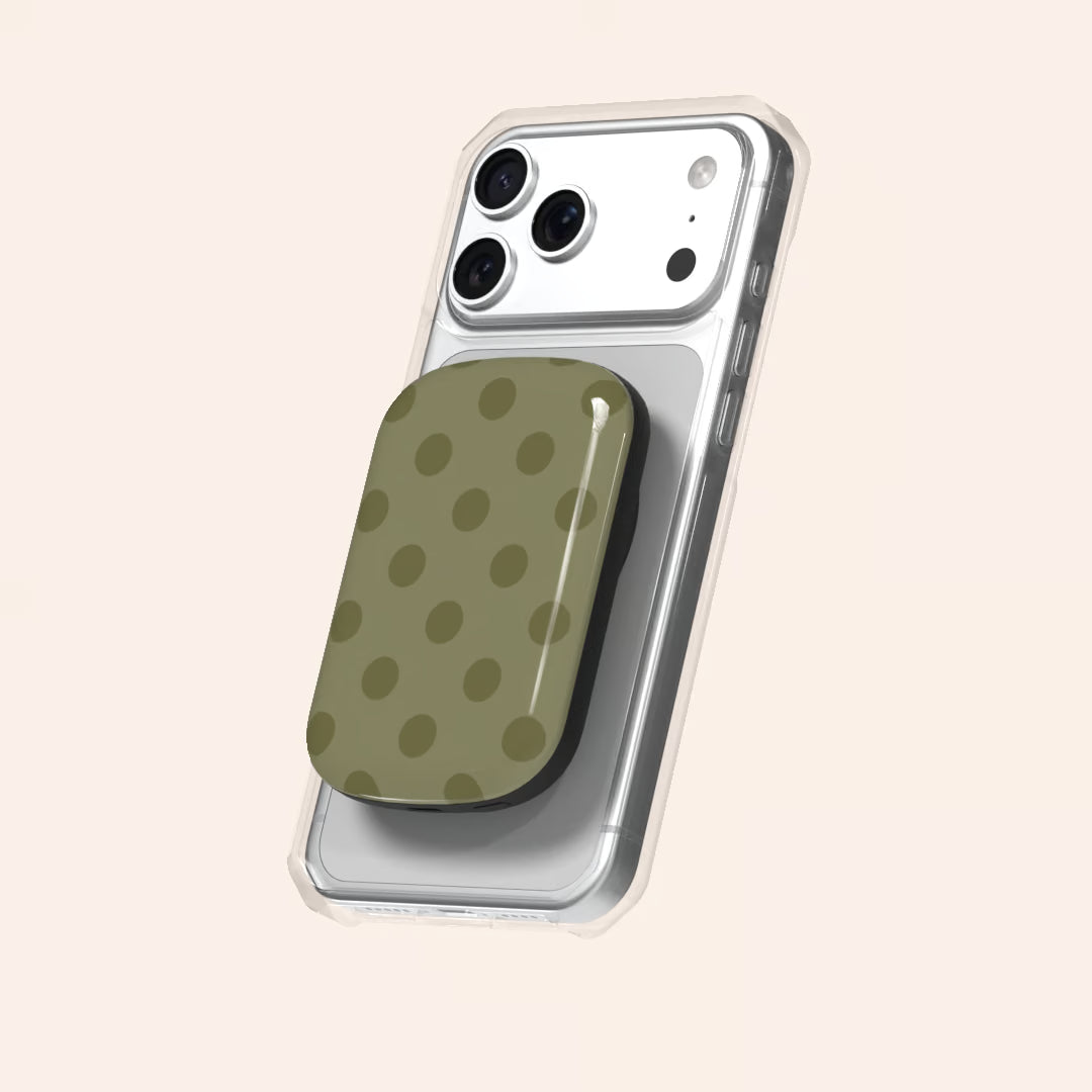 La Drey Olive ChargePod by Marina Bastarache Thumbnail ChargePods 01 lifestyle
