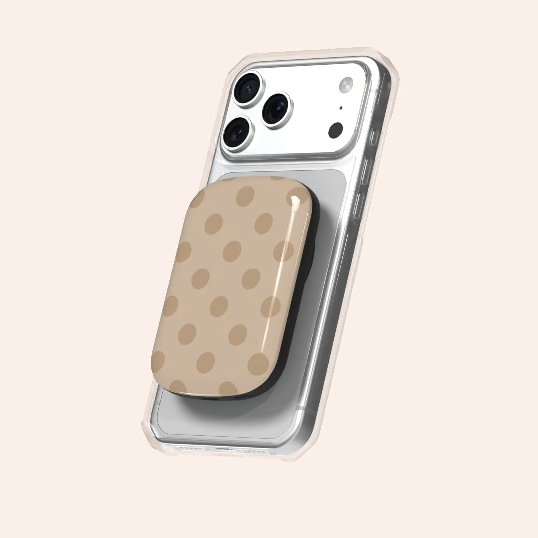La Drey Sand ChargePod by Marina Bastarache Thumbnail ChargePods 01 lifestyle