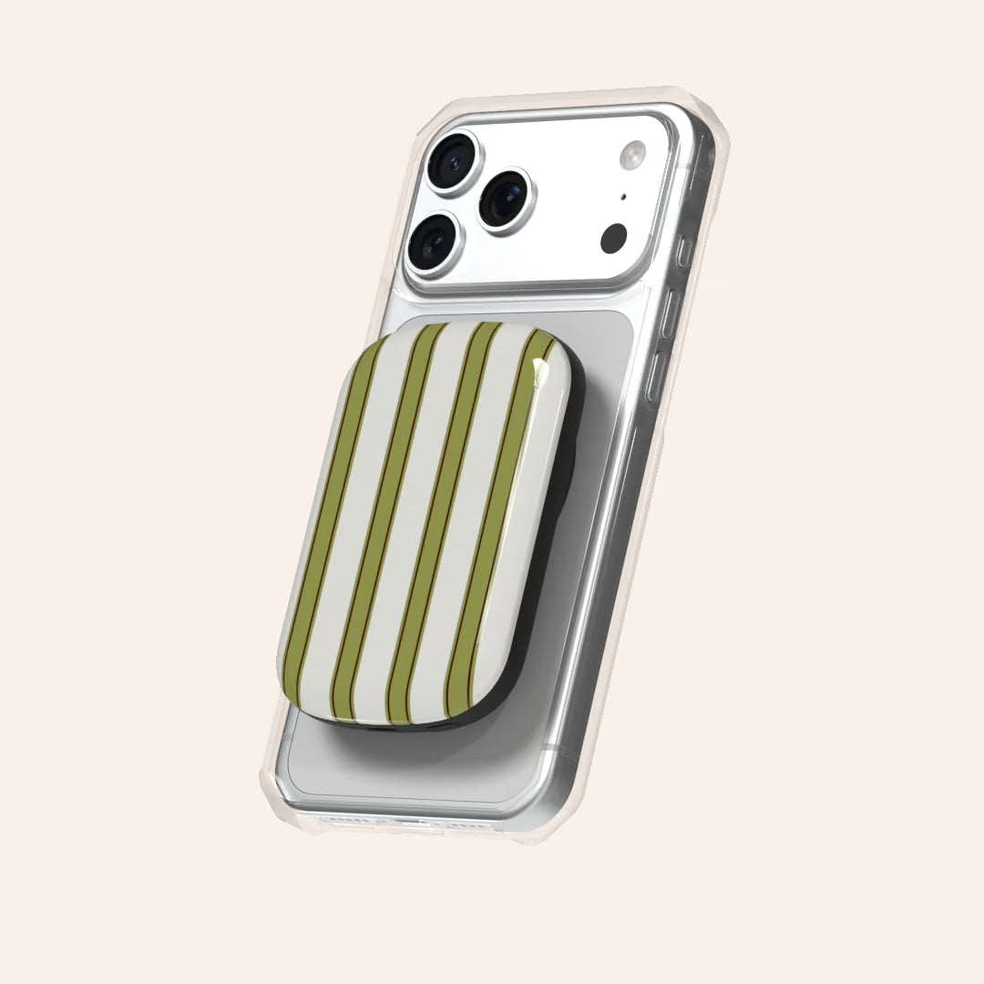 La Linea Olive ChargePod by Marina Bastarache Thumbnail ChargePods 01 lifestyle